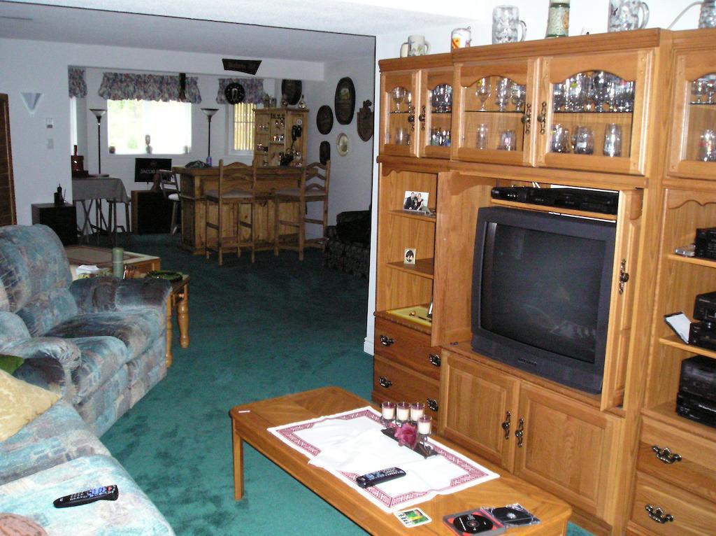 Tucked Inn The Harbour B&B Victoria Harbour Dış mekan fotoğraf
