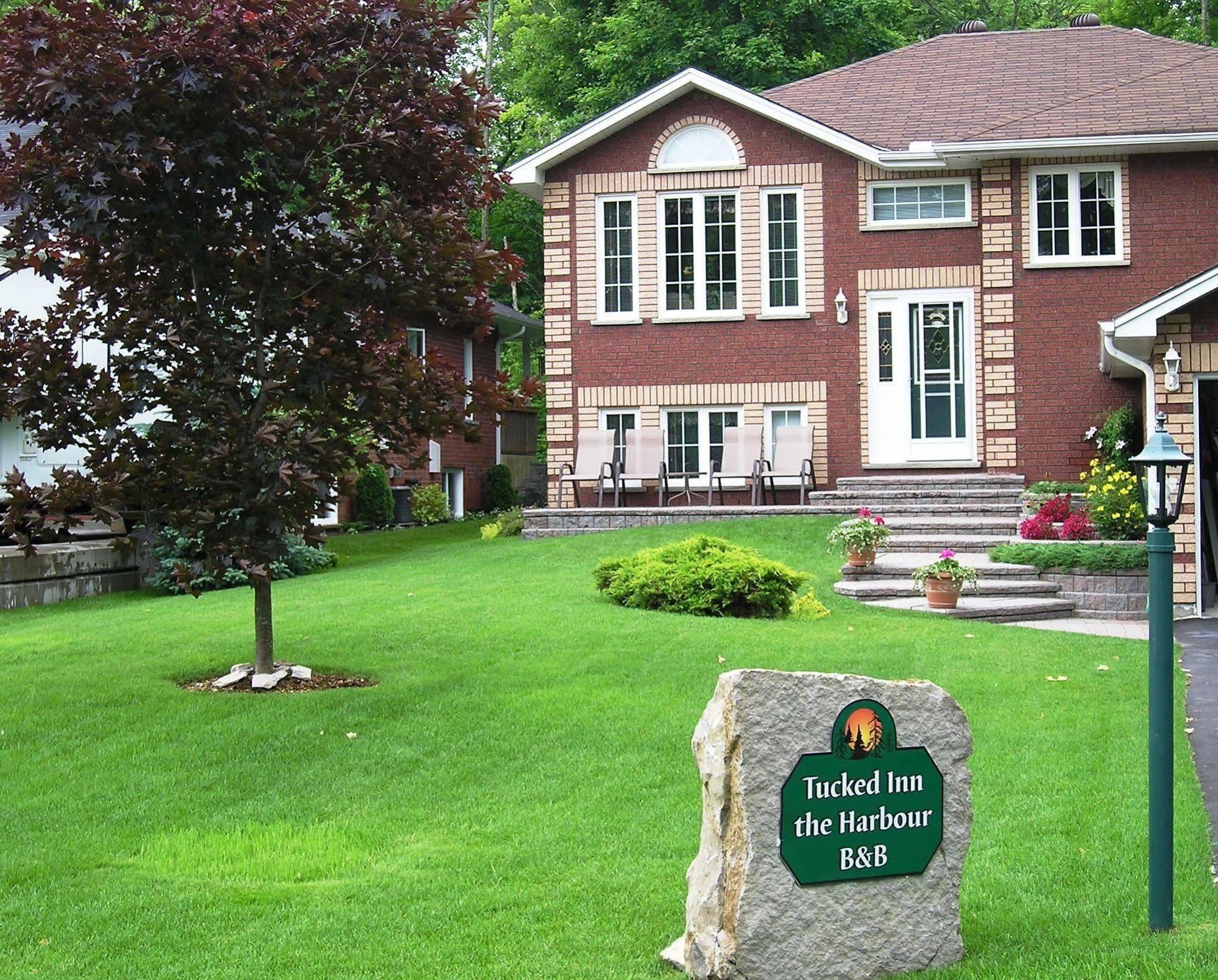 Tucked Inn The Harbour B&B Victoria Harbour Dış mekan fotoğraf